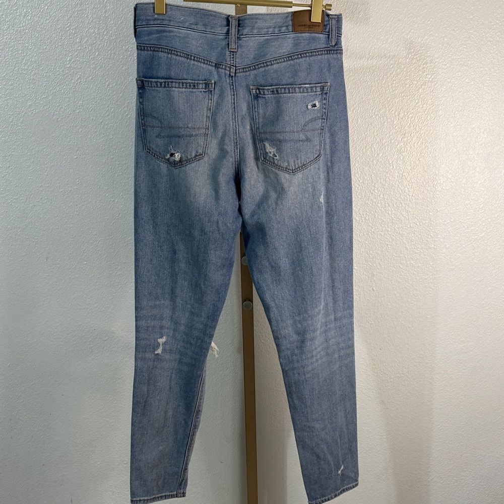 American Eagle Outfitters Women's mom jeans-Light Blue- Ripped - Size 2 - Picture 4 of 9
